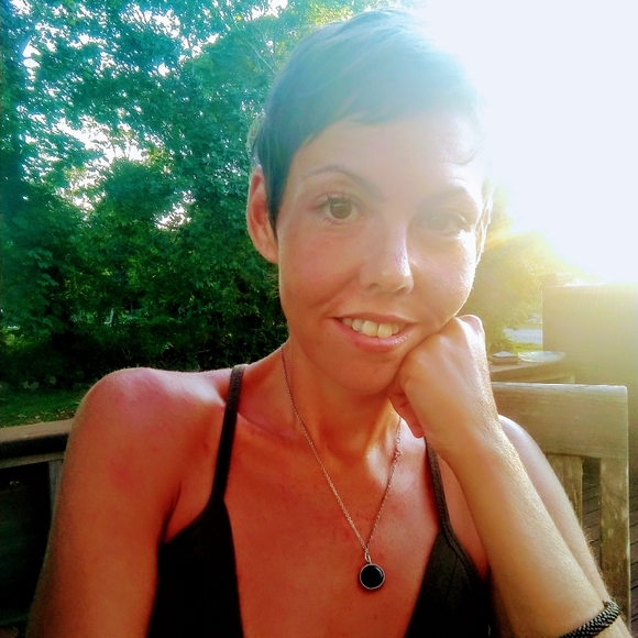 Meet your Posher, Mika - Picture 2 of 8